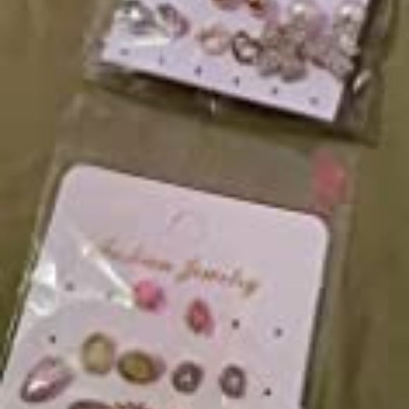 ❤️❤️ NEW 63 Pairs Assorted Multiple Stud Earrings for Women Simple Cute Flow❤️❤️